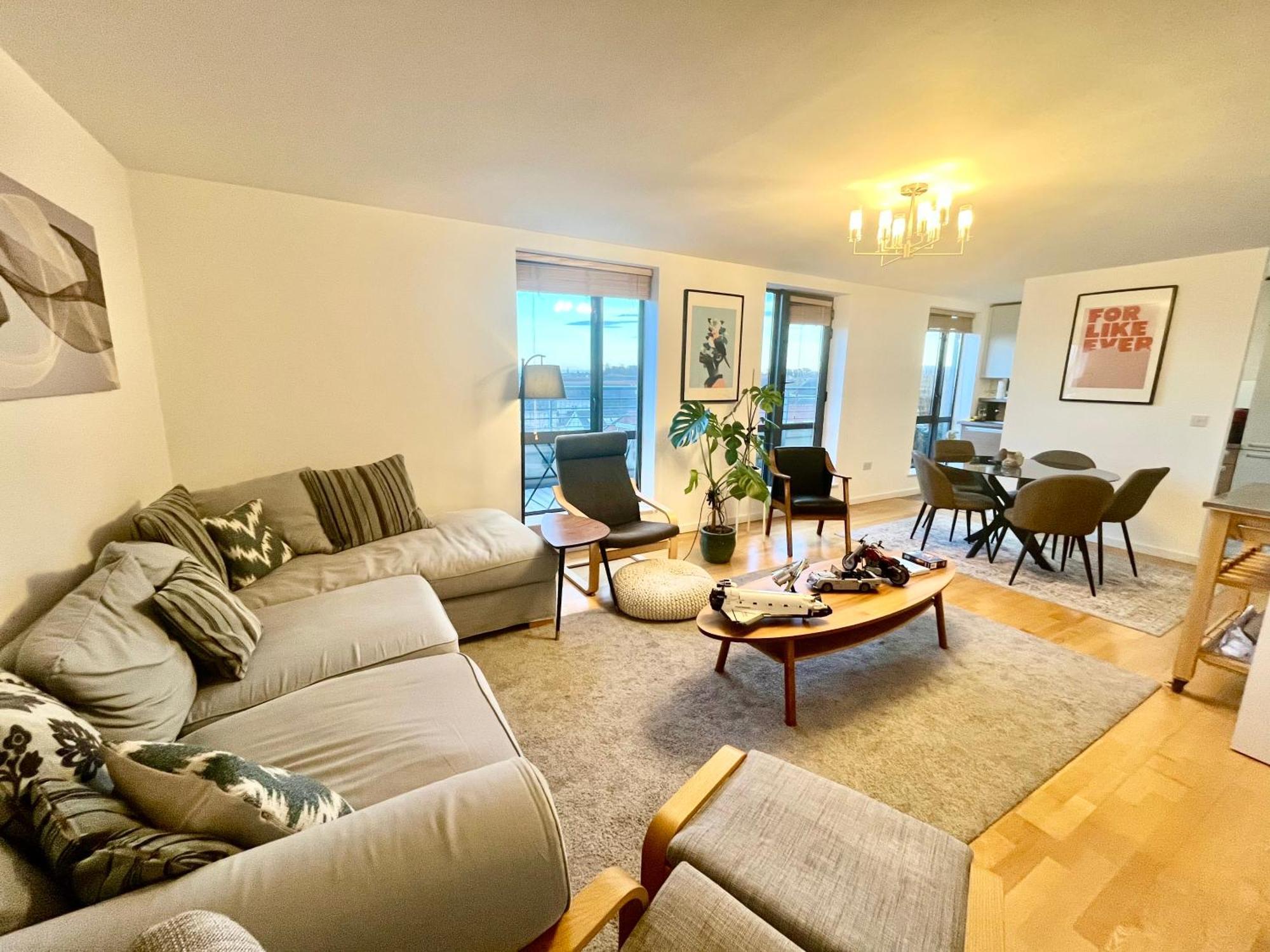 The Room King Size Bed And Private Bathroom Dublin Dış mekan fotoğraf